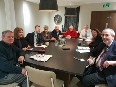 Left to right: Cllr Les Sibley, Jacqui Cox (OCC), Cllr Dan Sames, Cllr Yvonne Constance, Cllr Ian Hudspeth, Cllr Michael Waine, Cllr Lawrie Stratford, Victoria Prentis MP, Cllr Barry Wood